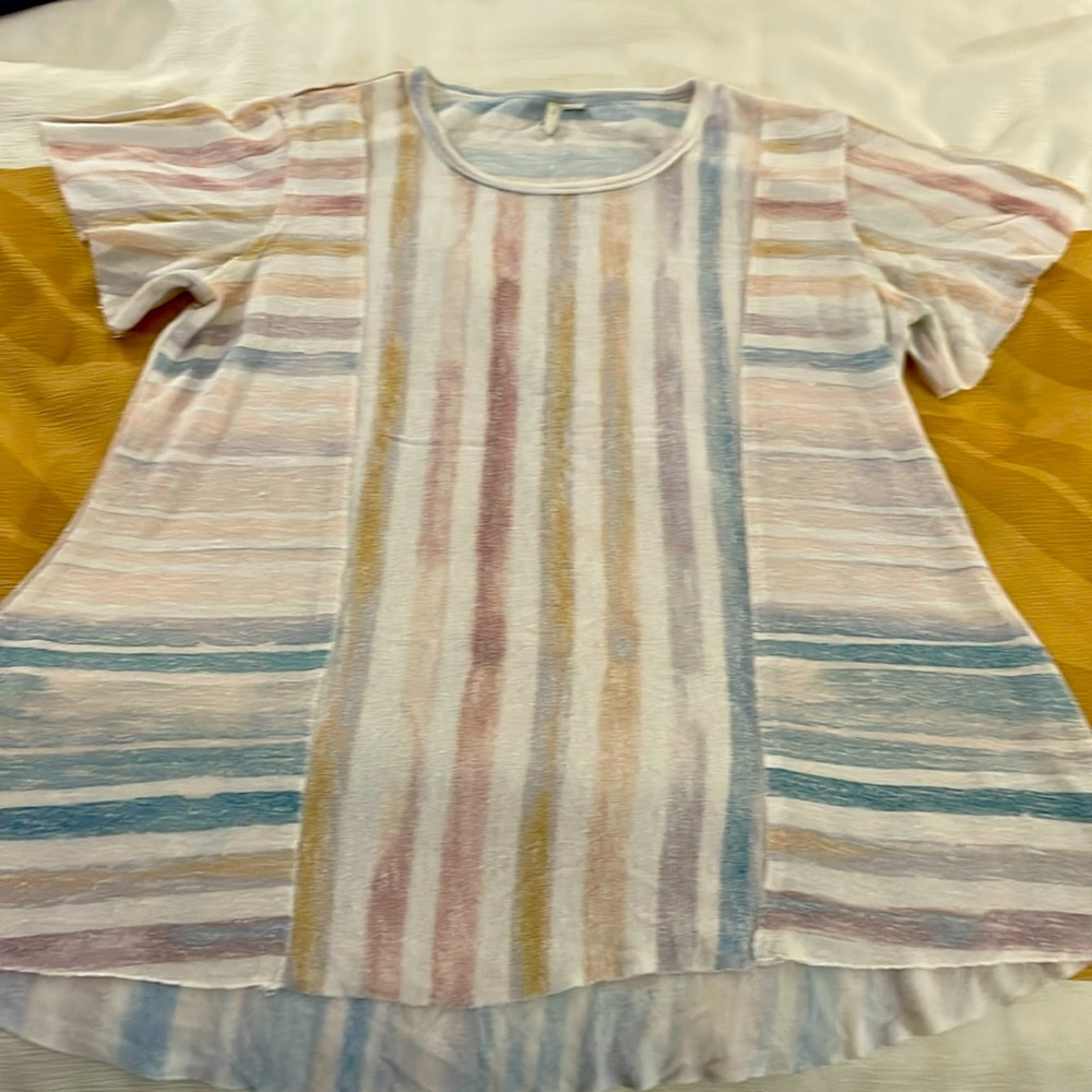 Women’s medium Est.1946 tunic